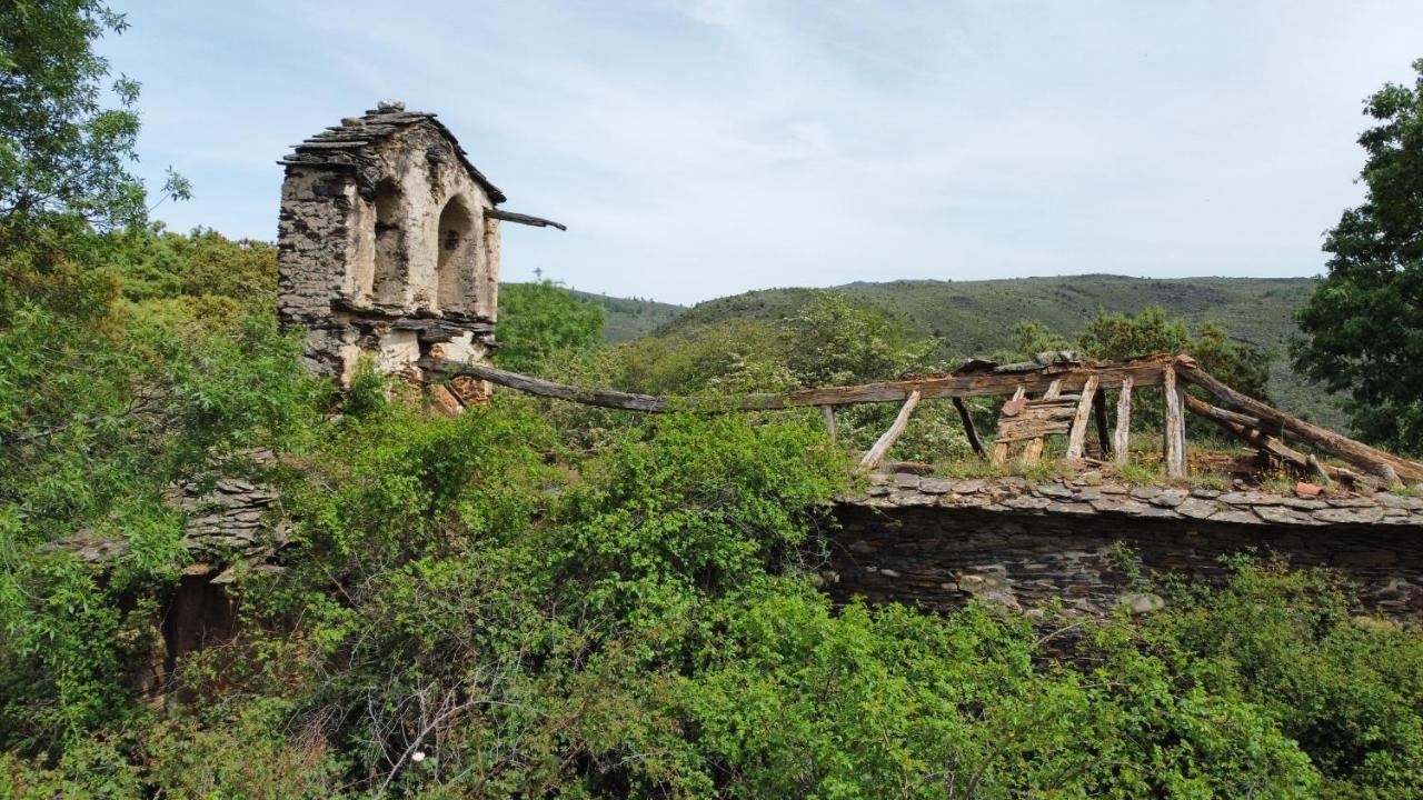 Refugios Del Valle Negro Campillo de Ranas Exterior photo