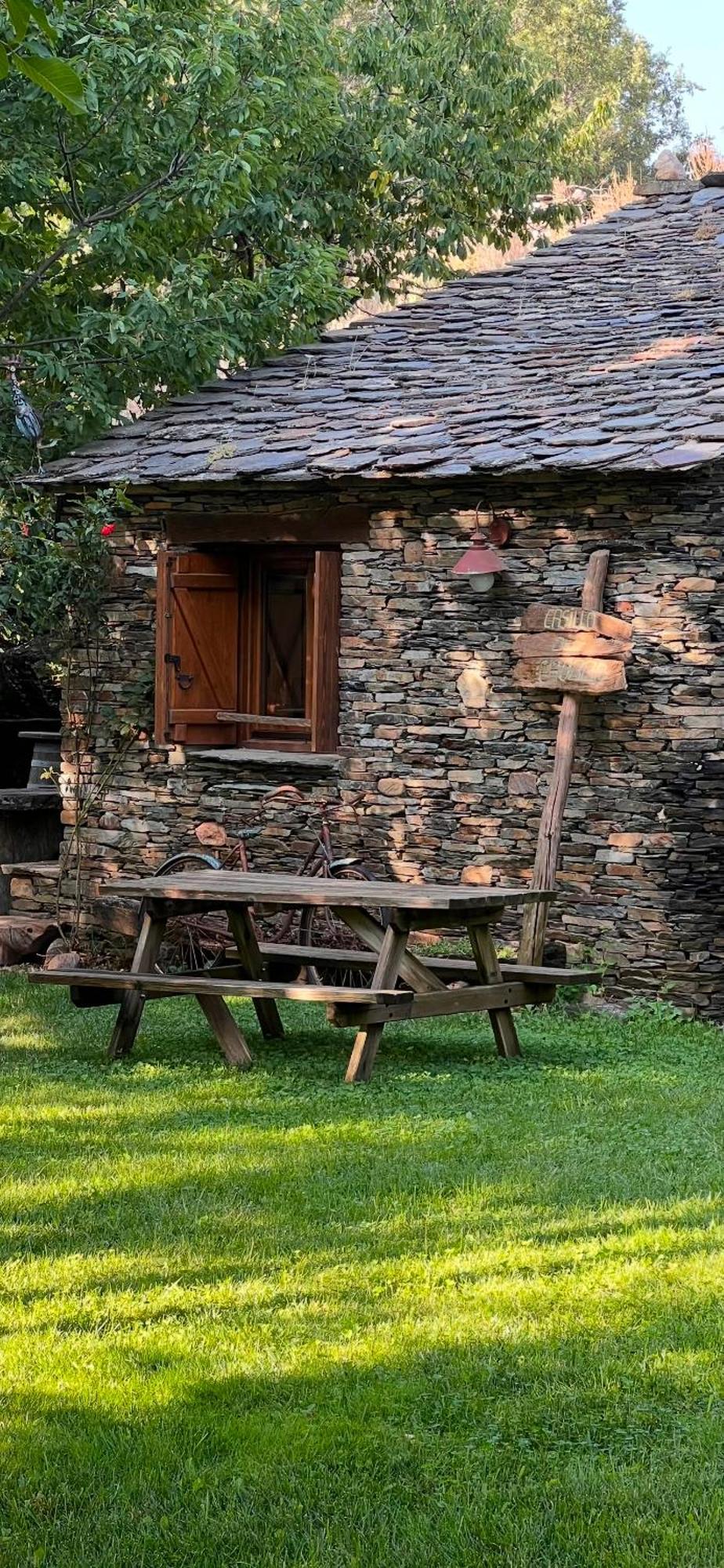Refugios Del Valle Negro Campillo de Ranas Exterior photo